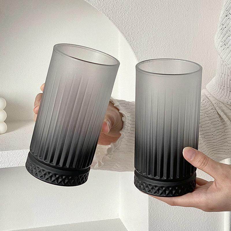 渐变磨砂黑玻璃杯家用设计感小众高颜值复古酒杯喝水饮料咖啡杯子