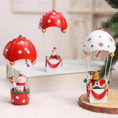 ChristmasPchuteFlying