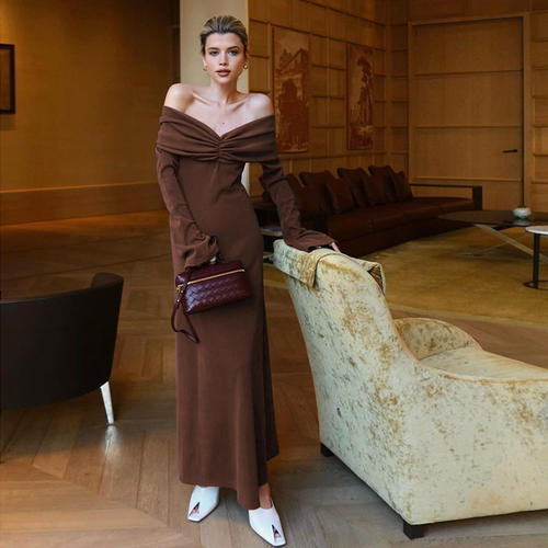 Sexy backless slim fit long dress性感修身露背修身长款连衣裙