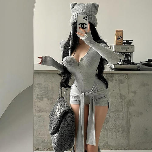 Slimming strap waist cinching jumpsuit修身绑带收腰纯色连体裤