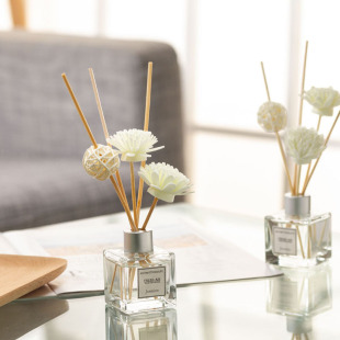 左赫EAST HERBEN无火香薰精油干花藤条檀香熏香家用卧室内香薰瓶