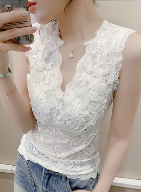 白色V领蕾丝背心女夏季2026新款设计感钉珠上衣外穿内搭打底小衫