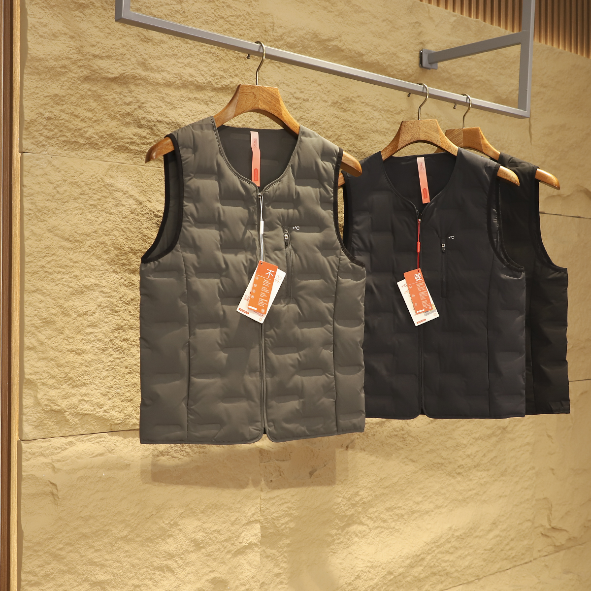 羽绒服马甲防风保暖锁温抗寒