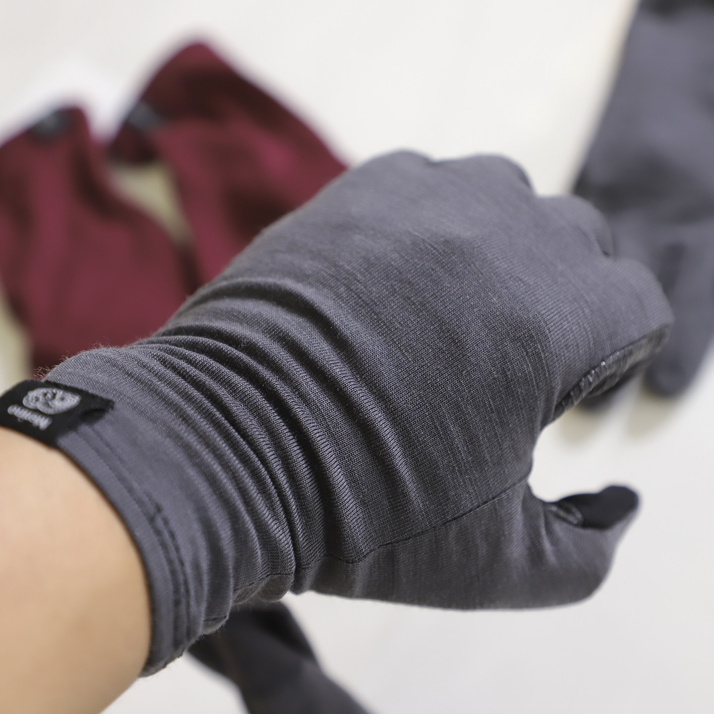 美利诺羊毛！户外徒步可触屏男女保暖速干运动登山骑行手套,服饰配件/皮带/帽子/围巾,手套,淘宝优惠券,粉丝福利购,淘宝优惠卷