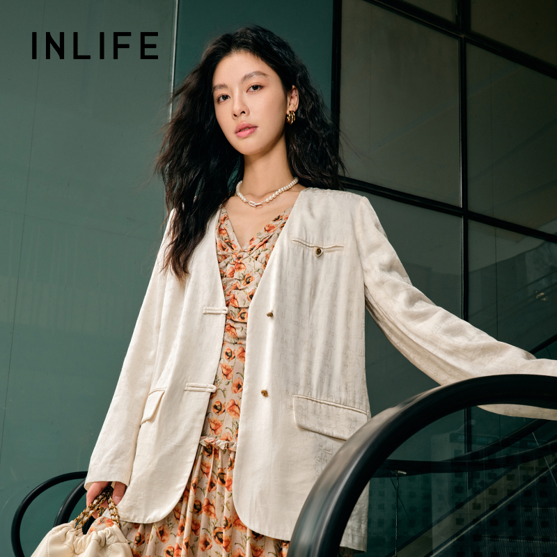 伊纳芙气质国风提花西装外套