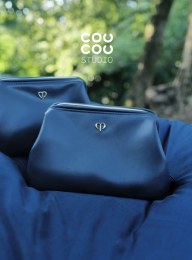 马来西亚柜台 新款cpb高级细腻皮质补妆化妆包洗漱包手拿包包中包