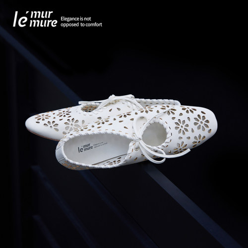 Le'Murmure雕花镂空系带单鞋