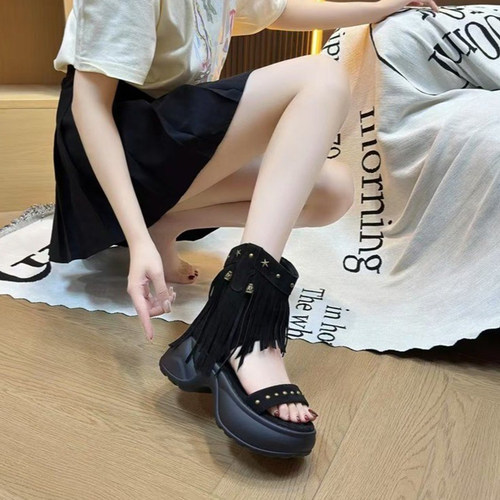 8cm厚底增高流苏铆钉凉靴女