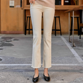 女小个子八分九分杏色 高腰显瘦微喇叭米白牛仔裤 2026春季 新款