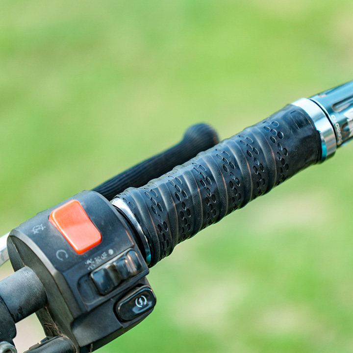 摩托车手把套电动车车把套龙骨缠带防滑透气自行车复古改装配件