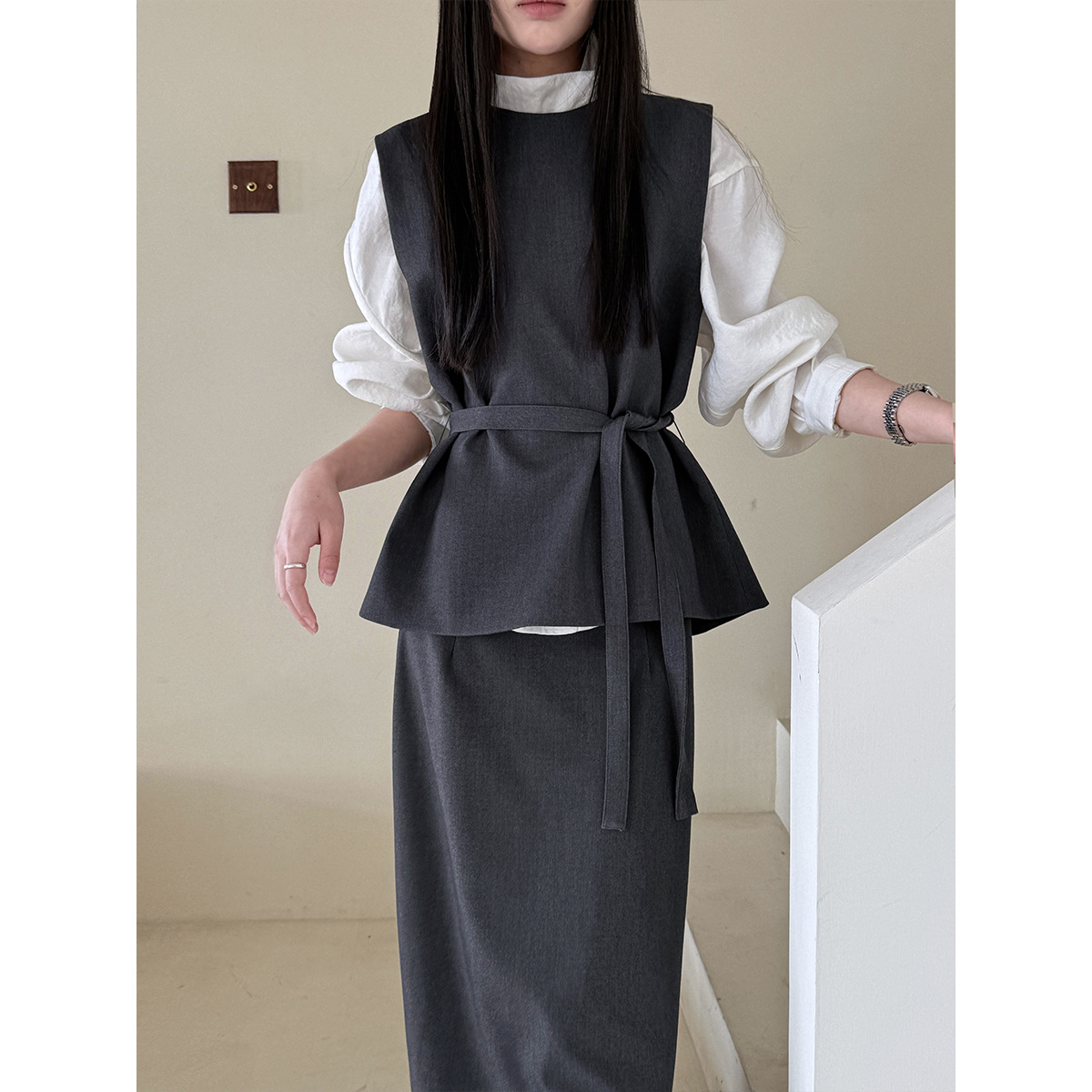 Luxe 法式西装马甲半身裙两件套女2025秋季新款气质轻熟风套装