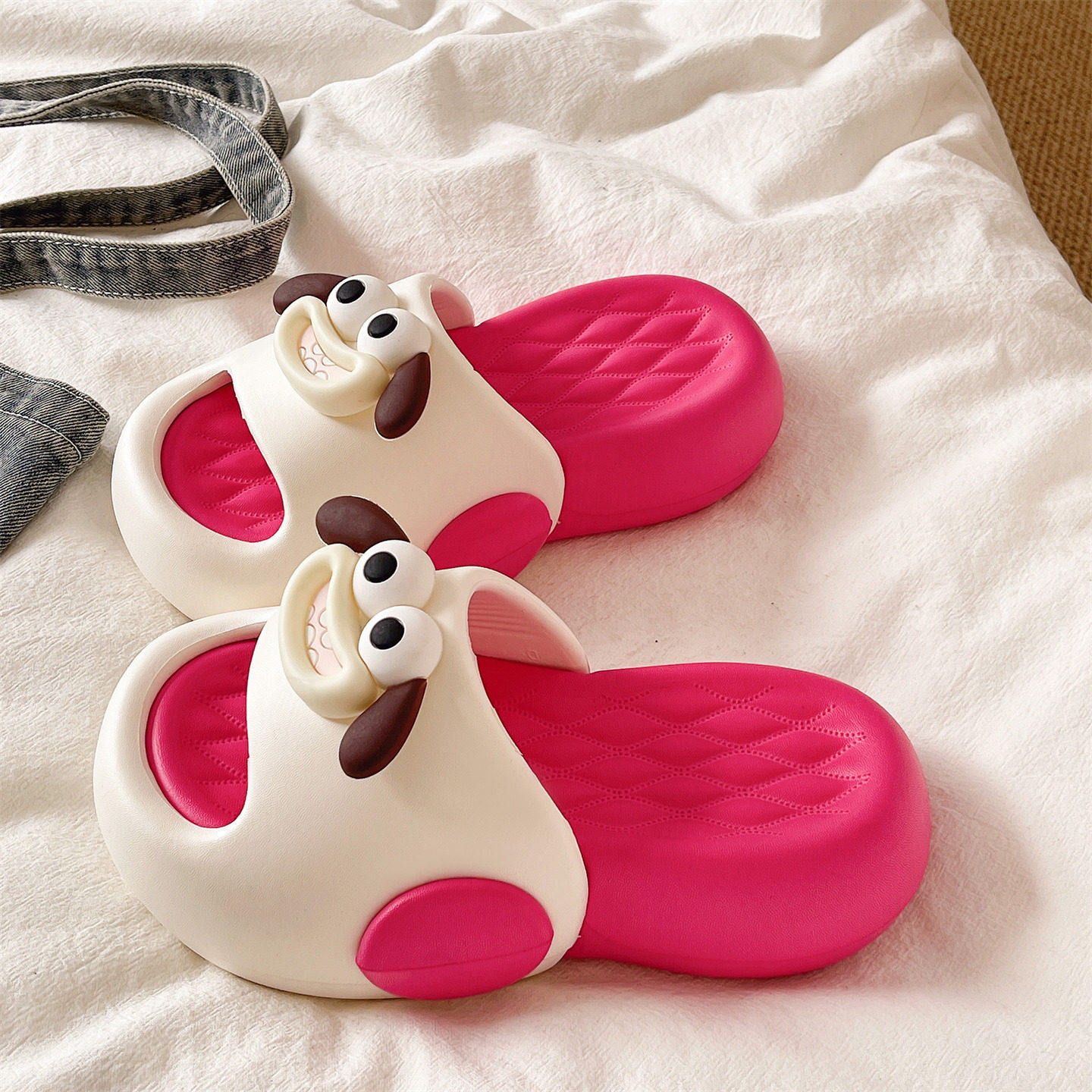 一字拖女夏季2026新款可爱搞怪香肠嘴EVA厚底防滑居家外穿凉拖鞋