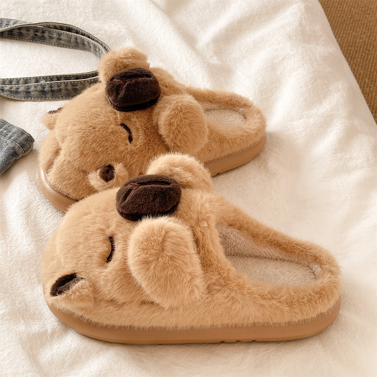 可爱卡皮巴拉厚底毛毛拖鞋