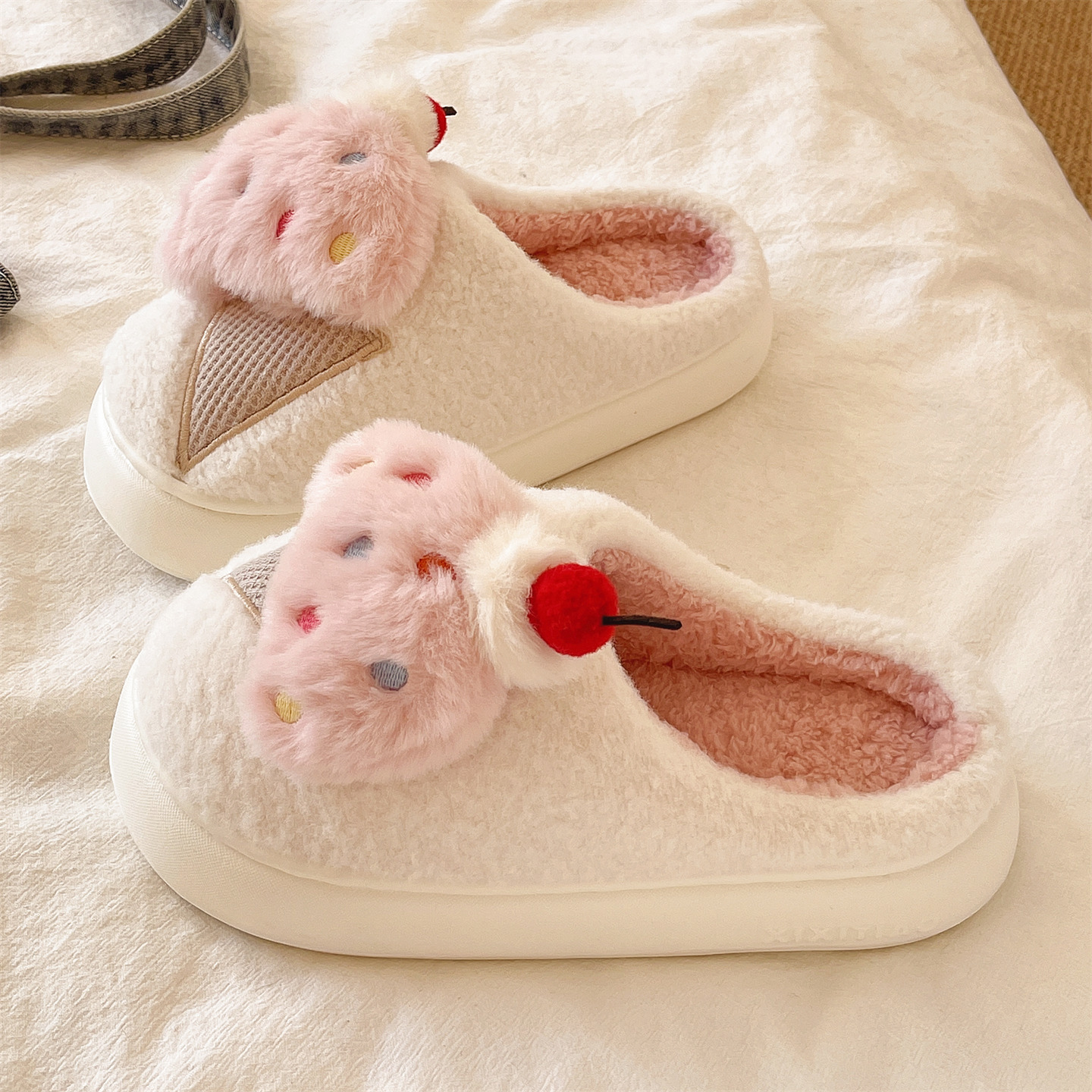 可爱冰淇淋厚底保暖棉拖鞋