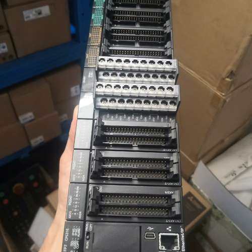 议价维修松下模块，FP7 CPS31E，PG04T，三个，AD8，D