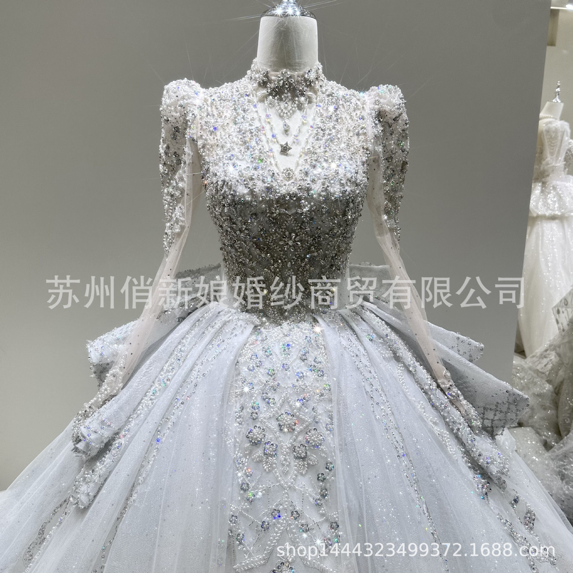长袖婚纱2024新款主纱礼服高端显瘦重工大码婚纱新娘婚礼白纱拖尾