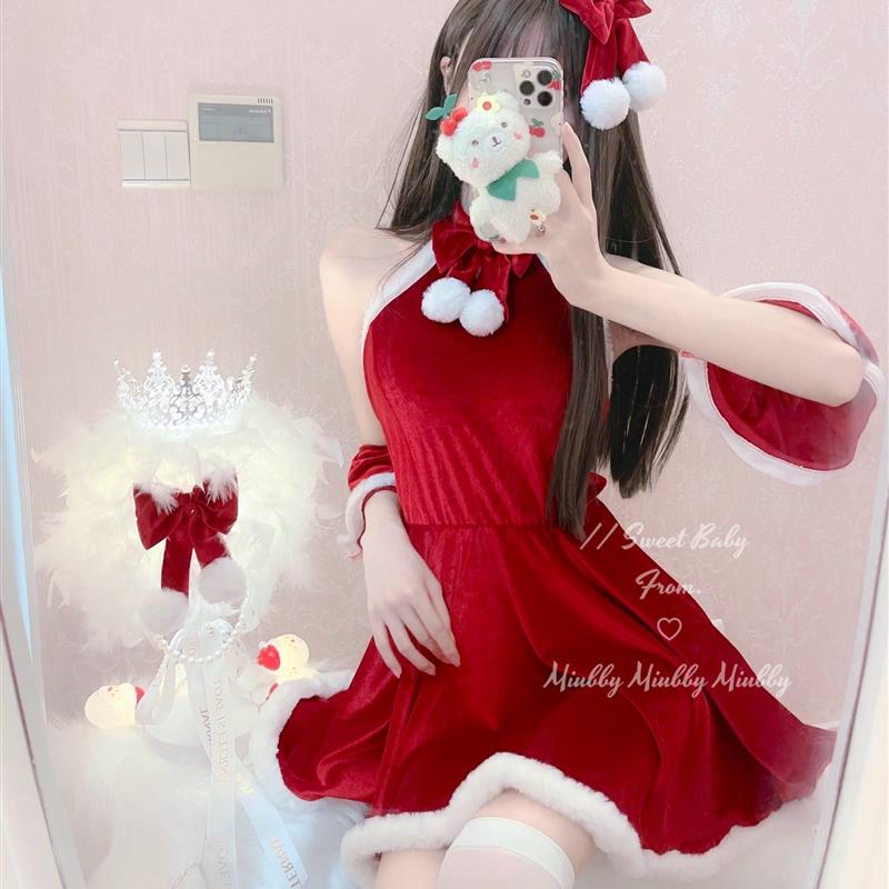 Miubby雪绒绒纯欲可爱红丝绒cos圣诞红裙性感露肩新年连衣裙