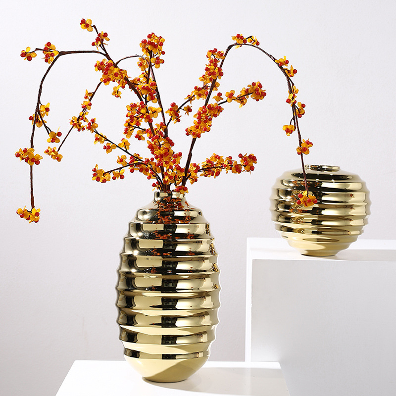 立体金色螺纹陶瓷花瓶桌面装饰品