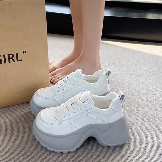 增高休闲运动鞋厚底运动鞋女2025年新款小个子配阔腿裤的女鞋子潮