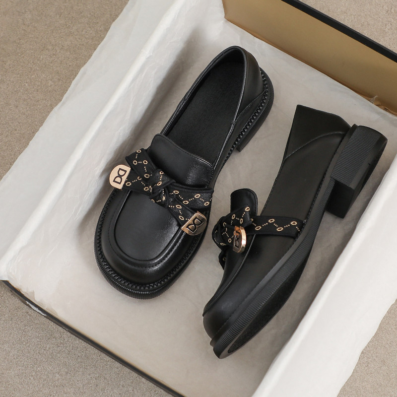 羊皮版~小皮鞋女2026新款春秋英伦风黑大码41乐福加绒配裙子鞋子