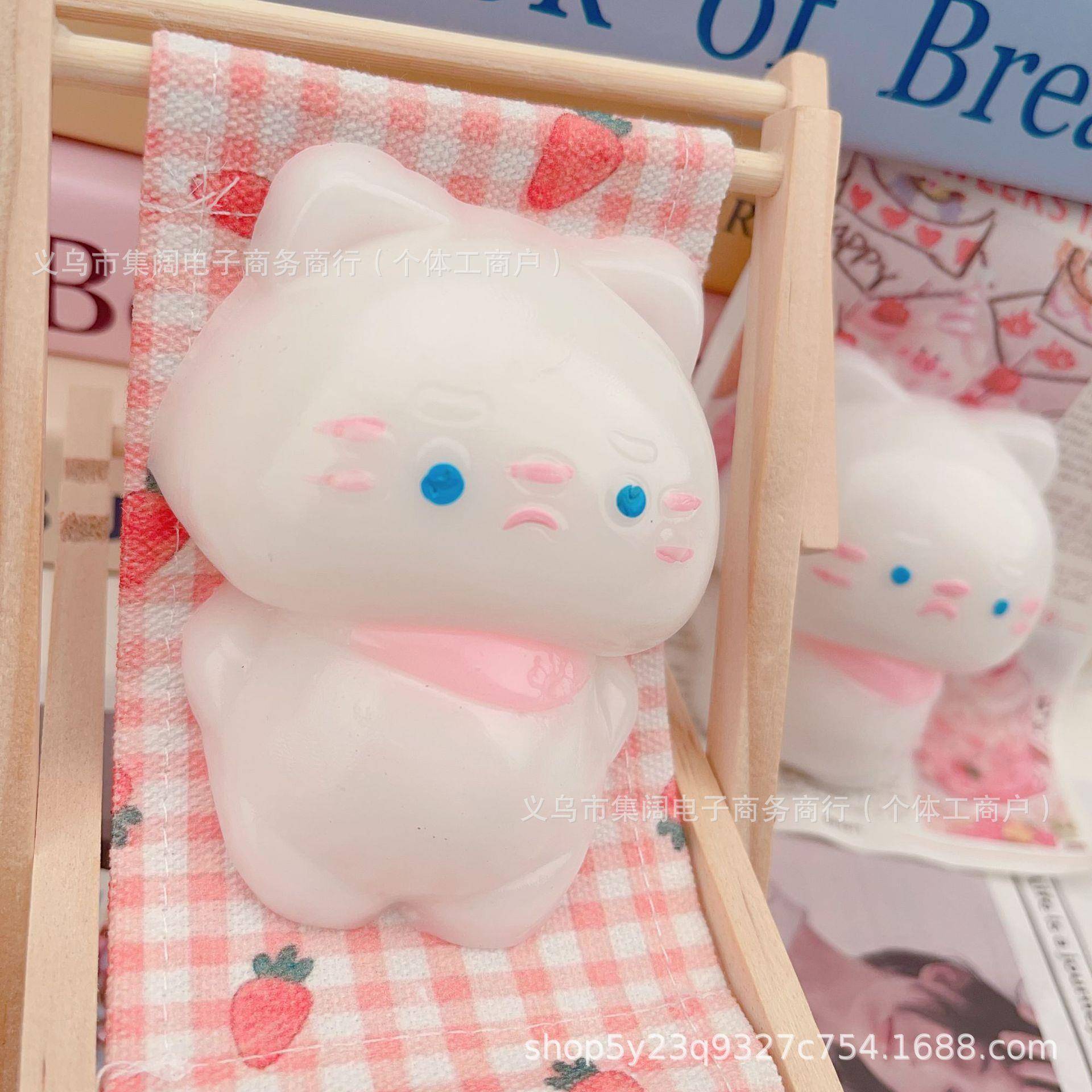 烂泥高颜值围巾小猫可爱捏捏乐解压玩具慢回弹减压发泄动物捏捏