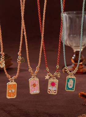 跨境时尚新款手掌恶魔之眼滴油彩色塔罗牌项链时尚复古串珠项链