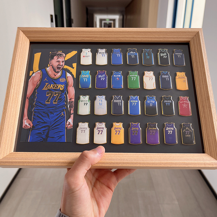 东契奇最新款球衣徽章球迷胸针原创装裱实木相框桌面摆台创意礼物