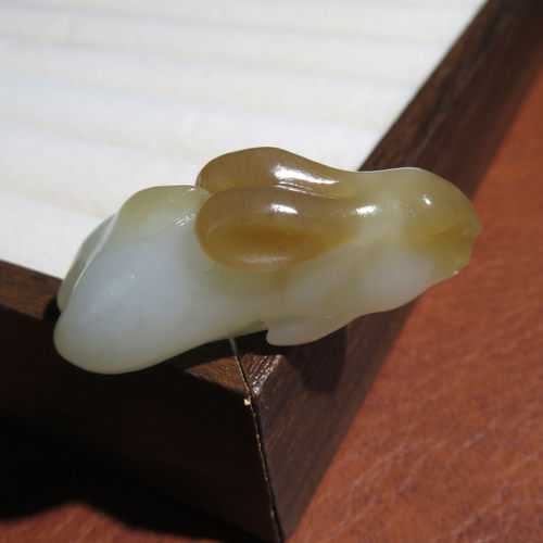 一方玉舍和田玉新疆且末料糖白玉生肖兔国风文玩吊坠
