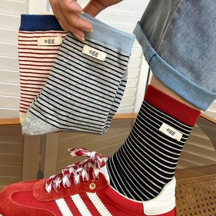 绝了 配勃肯鞋 条纹袜子女中筒堆堆 egg布标袜也太好看了吧 好韩