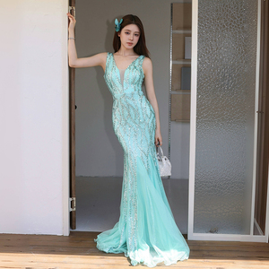 晚礼服女高级感轻奢小众绿色