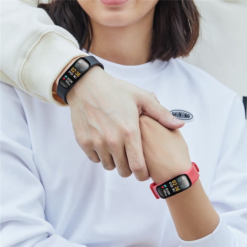 新款智能手?女士多功能血?心率??手?情?520?物送女友