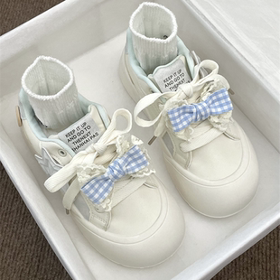 女童2026春秋新款小白鞋大头儿童百搭圆头增高软底休闲运动板鞋子
