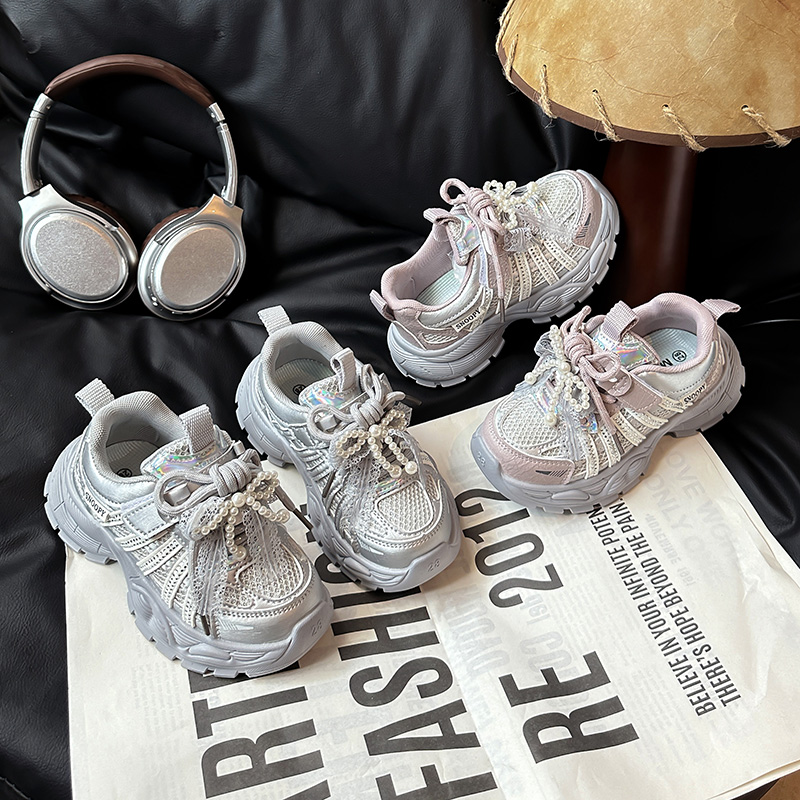 2025秋季新款女童跑步运动鞋