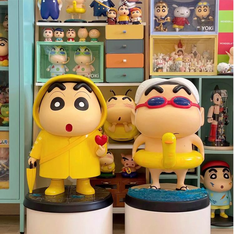 游泳圈蜡笔小新手办1比1公仔摆件大号盲盒周边玩偶系礼物玩具可爱