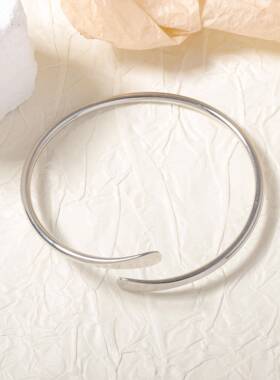 跨境时尚简约休闲金属创意极简设计感开口女士手镯百搭日常佩戴款