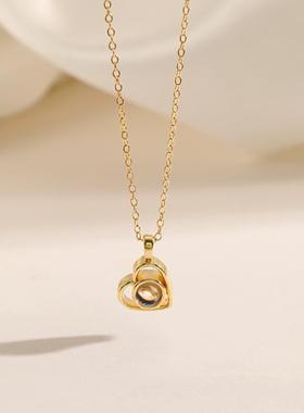 跨境爆火纳米微雕投影百种语言我爱你项链女真金电镀镂空爱心吊坠