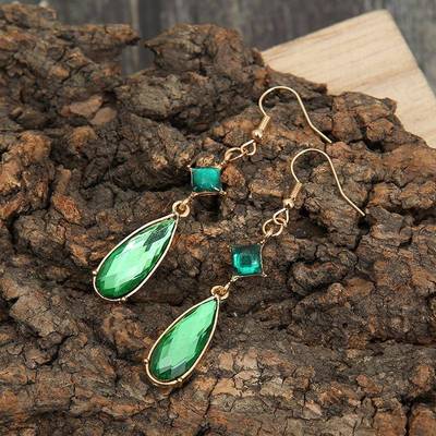 wish速卖通欧美新款复古简约水滴锆石耳环时尚绿宝石宫廷耳饰