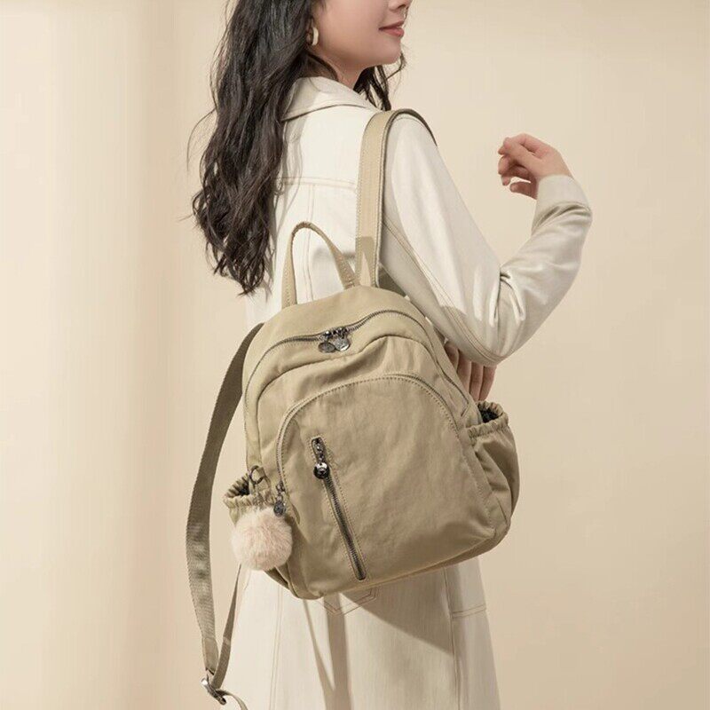 香港Beckeupth轻便防水外出旅行双肩包女2025新款百搭大容量背包