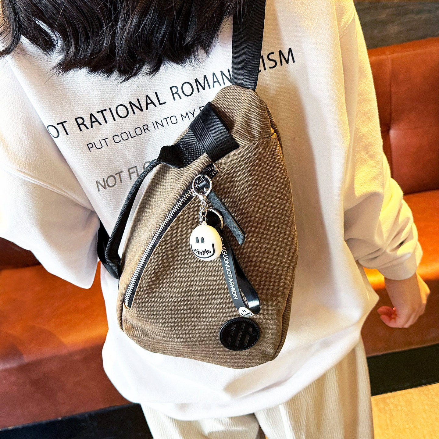 法国DUDK大容量轻便帆布胸包女新款休闲百搭斜挎包户外骑行单肩包