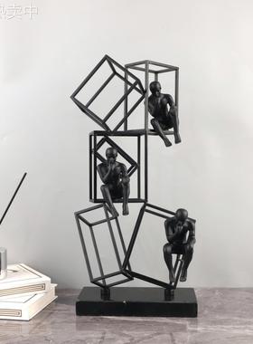 现代简约抽象金属框架思考者人物艺术摆件玄关电视柜软装家居饰品