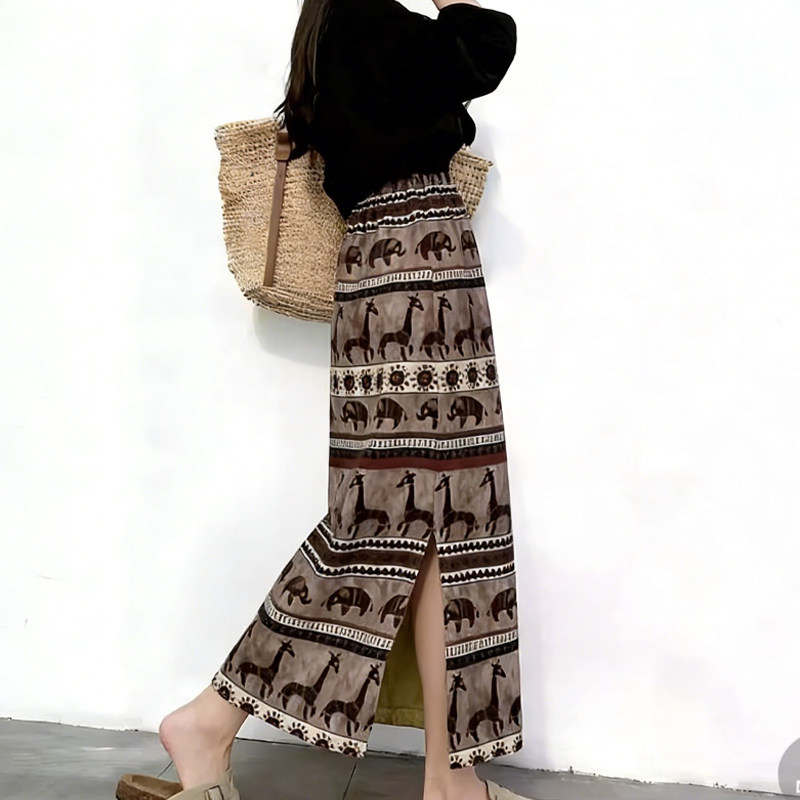 欧货高端定制浅棕色大码半身裙女2026早春新款动物印花小众A字裙,女装/女士精品,大码半身裙,淘宝优惠券,粉丝福利购,淘宝优惠卷