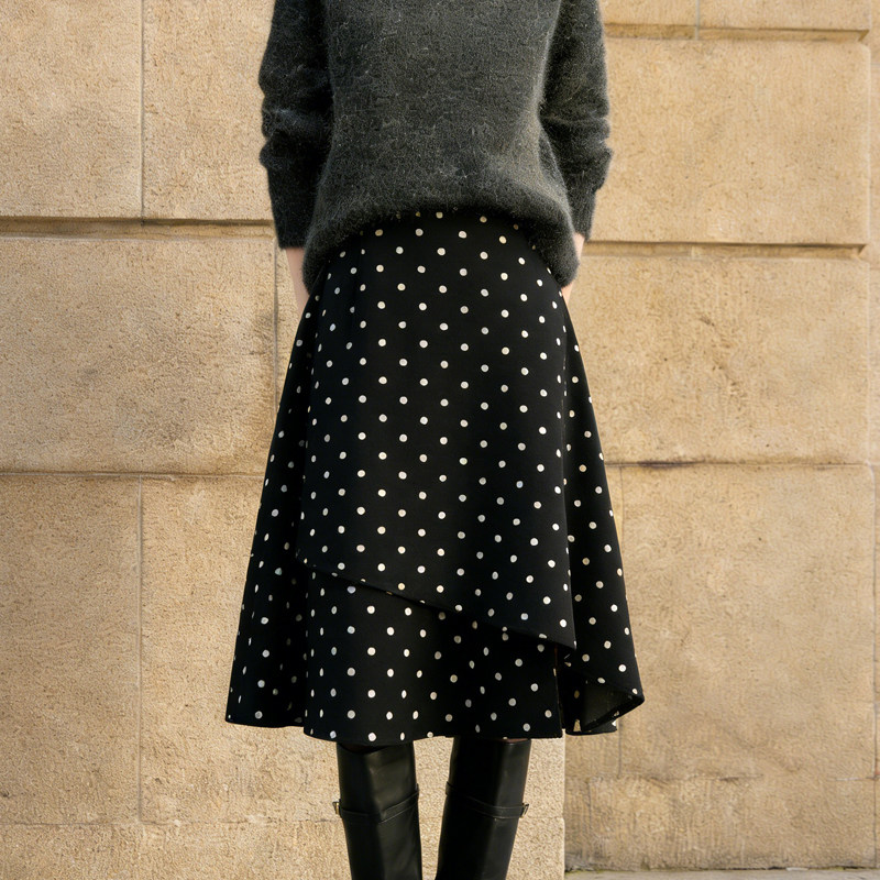 欧货高端定制黑色波点大码半身裙女2026早春新款轻熟风百搭A字裙,女装/女士精品,大码半身裙,淘宝优惠券,粉丝福利购,淘宝优惠卷