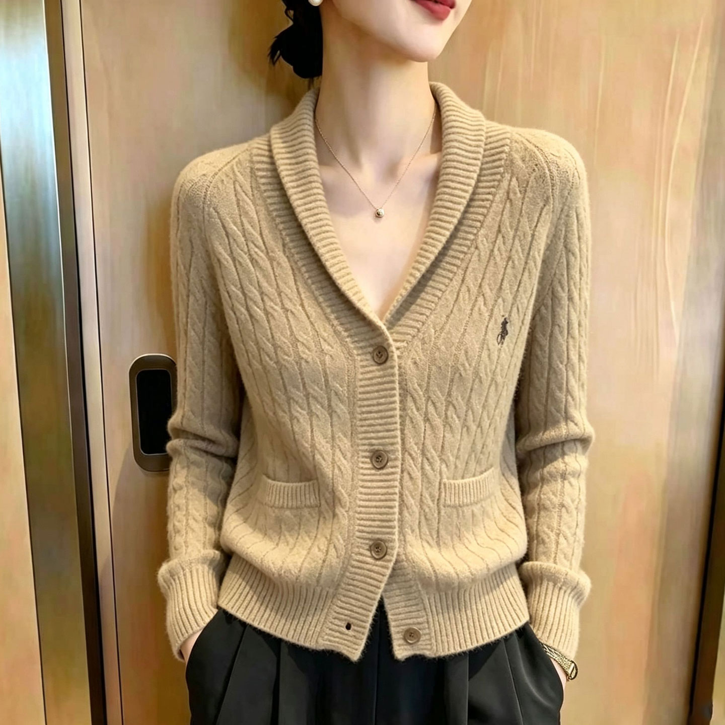 欧货高端青果领宽松大码上衣女图片