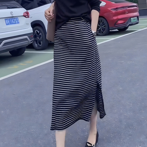 黑色条纹大码长款半身裙女2024年冬季新款时髦洋气简约百搭直筒裙
