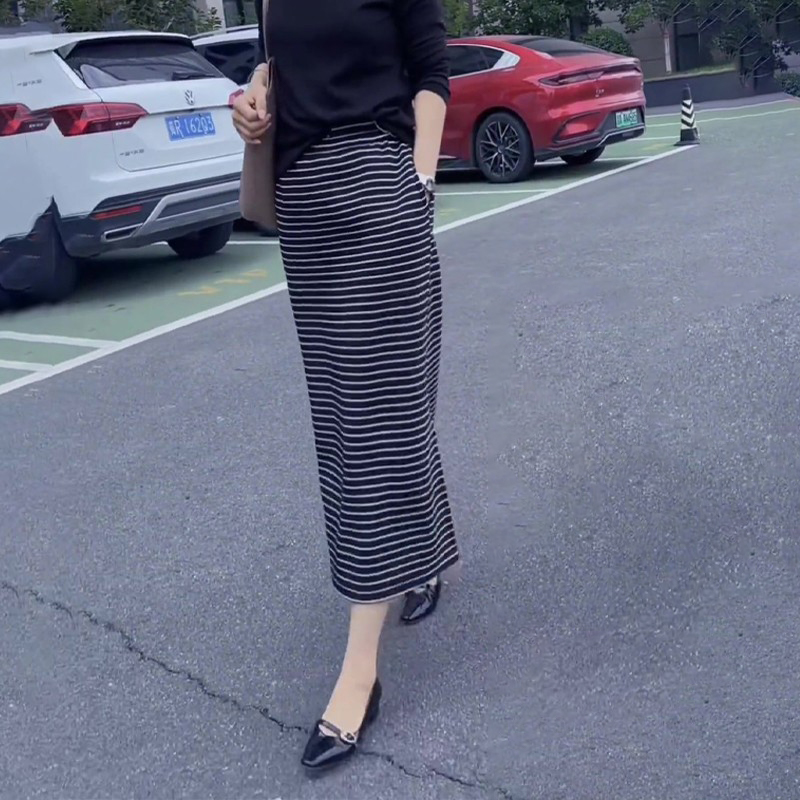 欧货高定大码黑白条纹休闲半身裙
