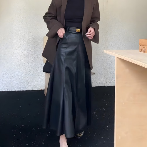 欧货黑色pu皮裙半身裙女秋季