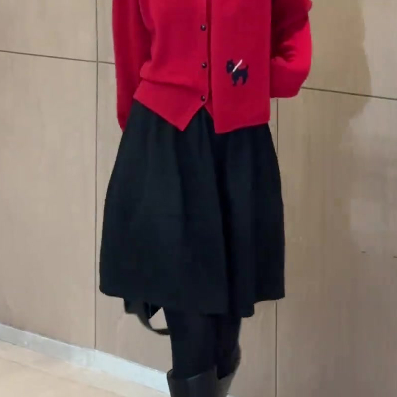 欧货高端定制黑色毛呢大码半身裙