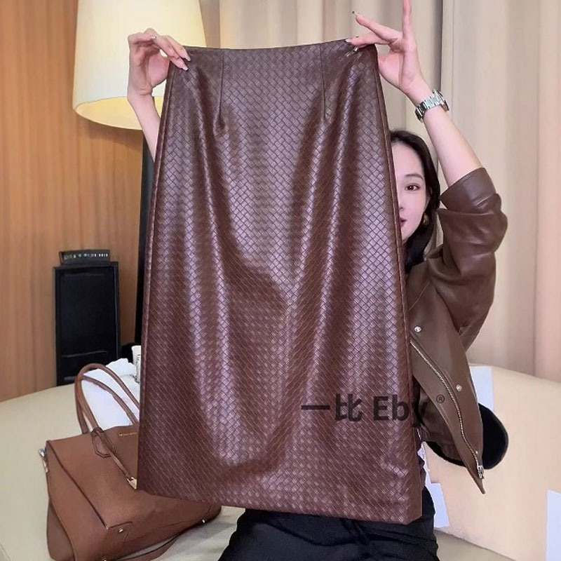 高端定制咖色编织纹大码半身皮裙