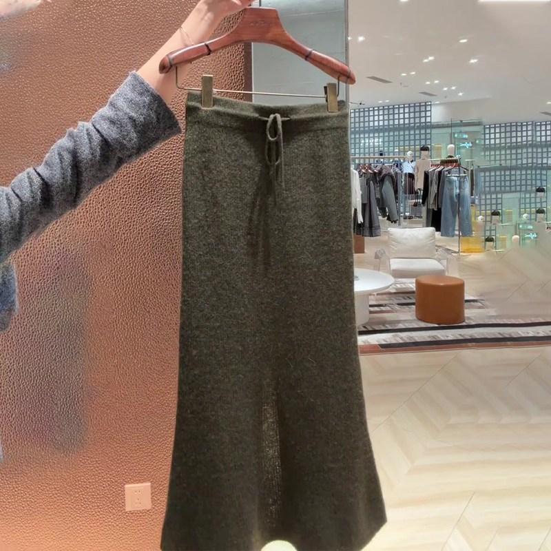 高端定制橄榄绿色针织大码半身裙