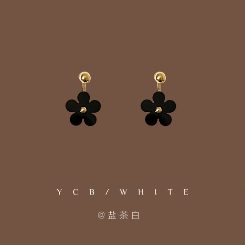黑松小巧可爱甜美花朵耳钉925